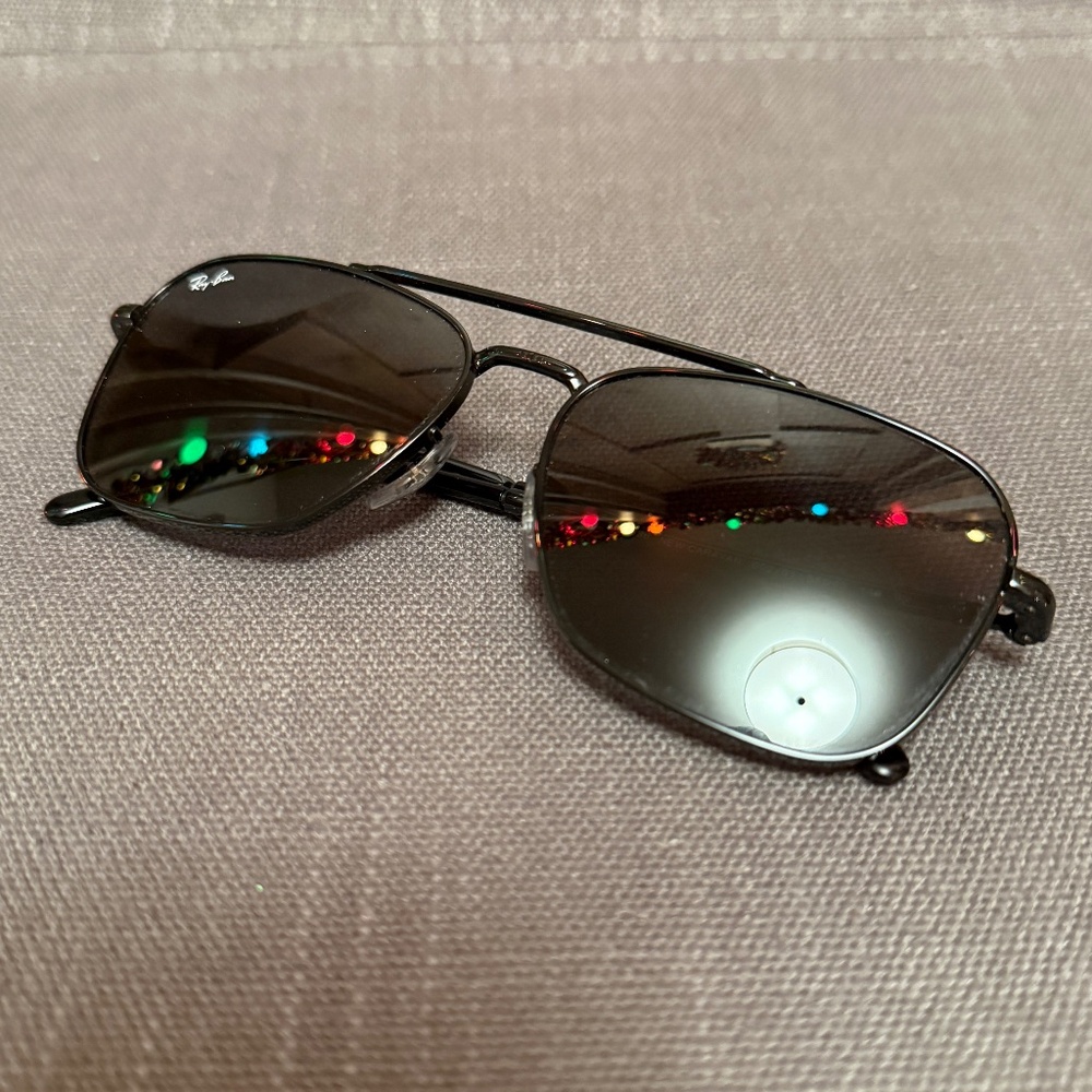 Ray Ban "New Caravan" Sunglasses - Black